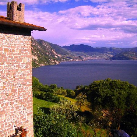 Castello Di Zorzino Iseo Lake Riva di Solto Extérieur photo