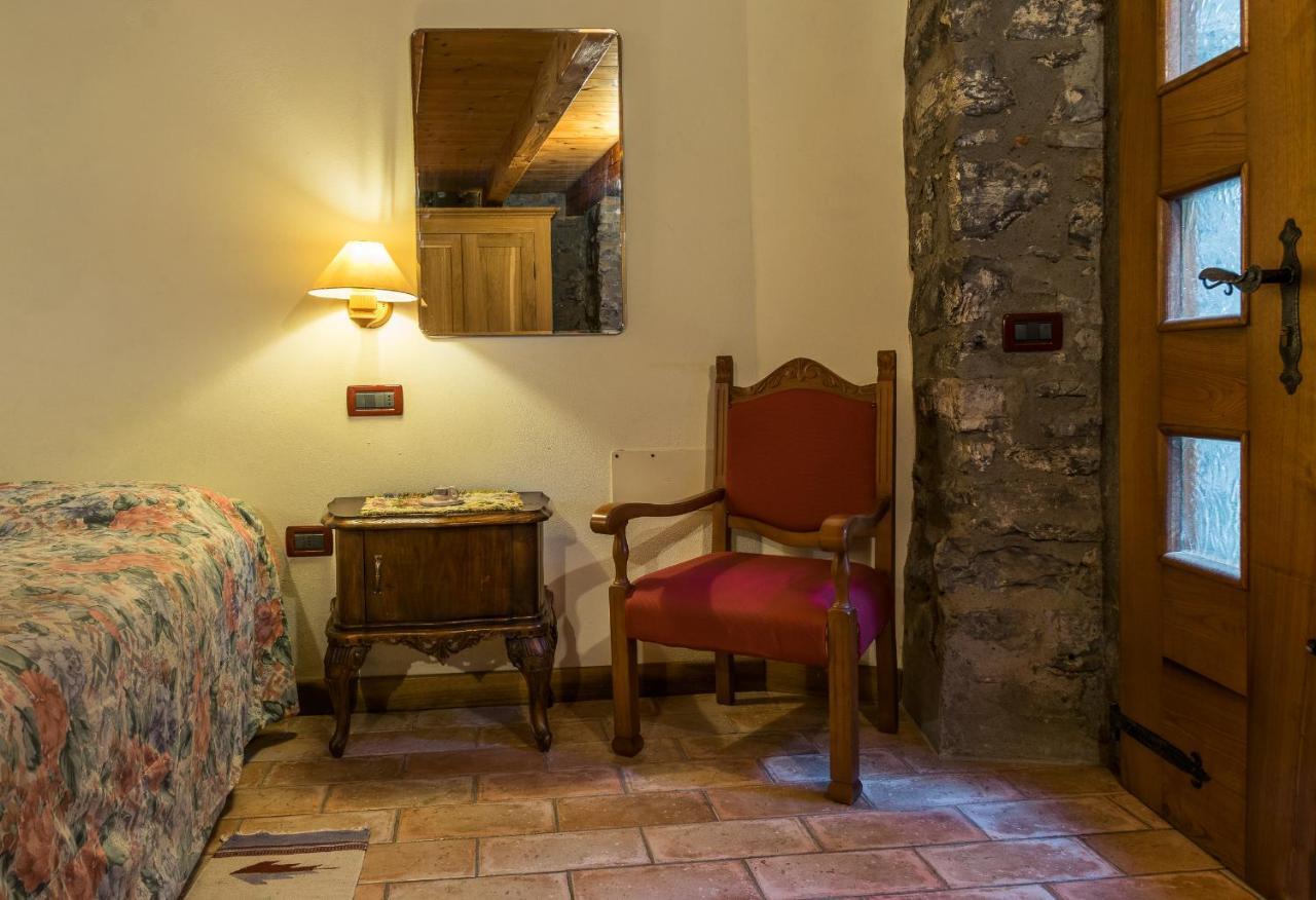 Castello Di Zorzino Iseo Lake Riva di Solto Extérieur photo